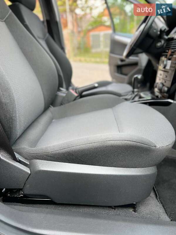 Універсал Opel Astra 2010 в Хмельницькому