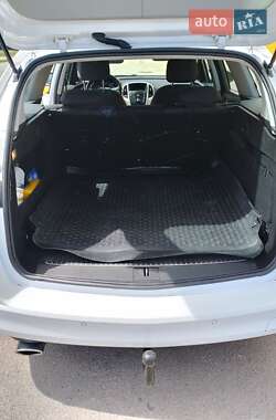 Универсал Opel Astra 2010 в 
