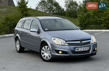 Универсал Opel Astra 2008 в Звягеле
