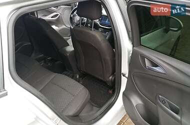 Универсал Opel Astra 2017 в 