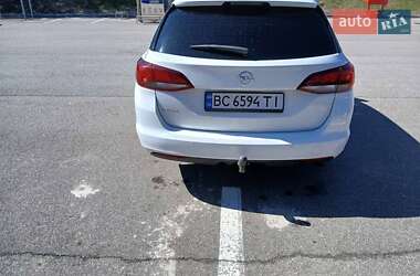 Универсал Opel Astra 2018 в Львове