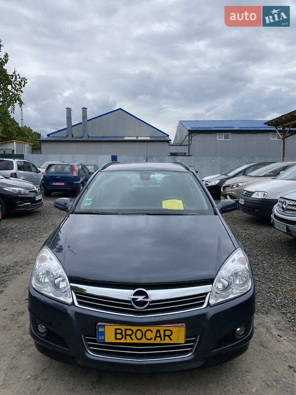 Універсал Opel Astra 2007 в Луцьку