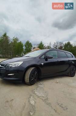 Універсал Opel Astra 2012 в Славуті