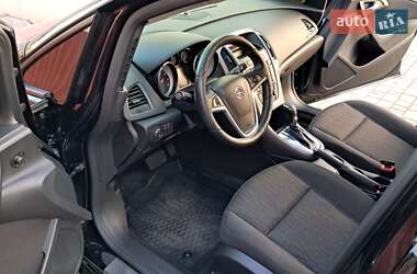 Седан Opel Astra 2019 в 