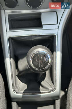 Хетчбек Opel Astra 2009 в 