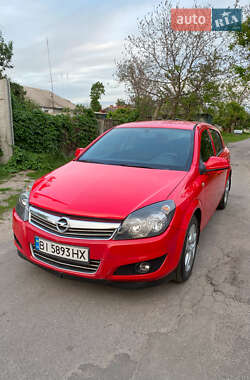 Хетчбек Opel Astra 2012 в Кременчуці