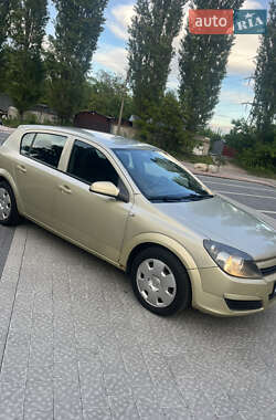 Хэтчбек Opel Astra 2005 в Ровно