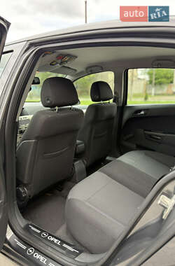 Седан Opel Astra 2008 в 