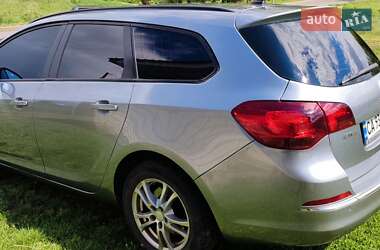 Универсал Opel Astra 2013 в 