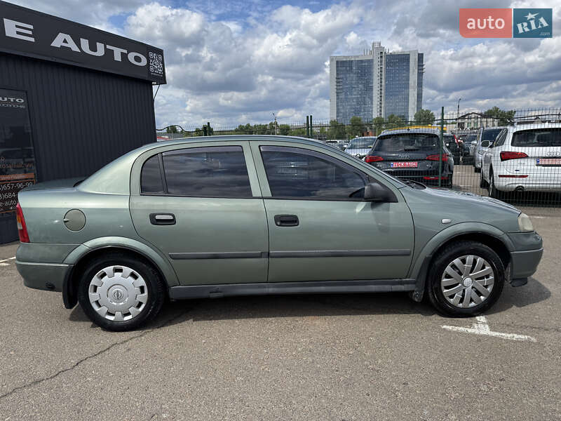 Седан Opel Astra 2007 в Киеве