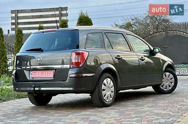 Универсал Opel Astra 2009 в 