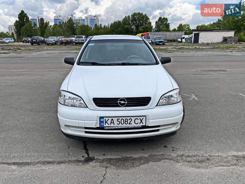 Універсал Opel Astra 2004 в Києві