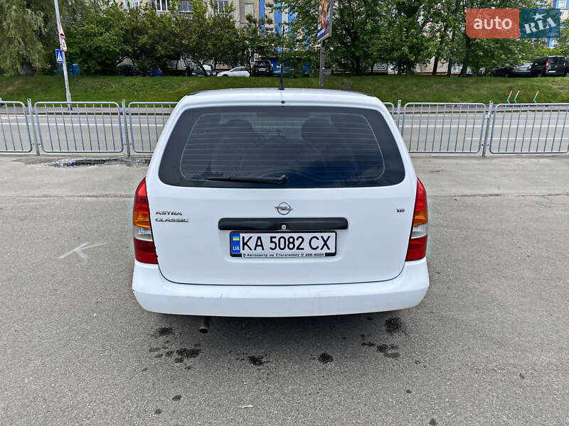 Універсал Opel Astra 2004 в Києві