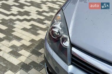 Универсал Opel Astra 2005 в 