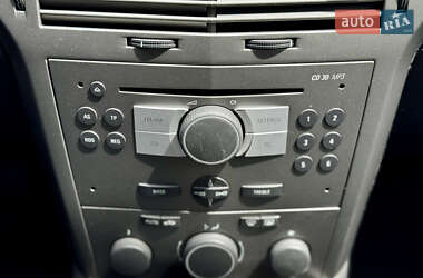 Универсал Opel Astra 2005 в 