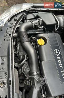 Седан Opel Astra 2011 в Виннице