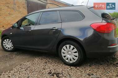 Універсал Opel Astra 2014 в Ніжині