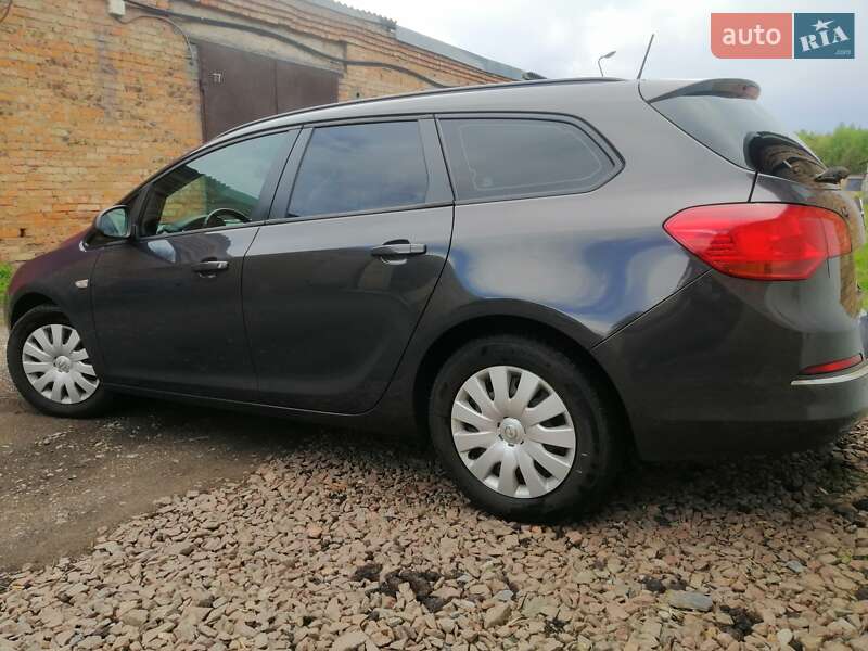 Універсал Opel Astra 2014 в Ніжині