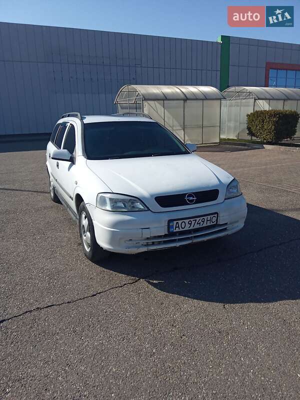 Универсал Opel Astra 2001 в 