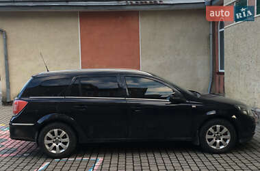 Универсал Opel Astra 2010 в 