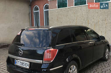 Универсал Opel Astra 2010 в 