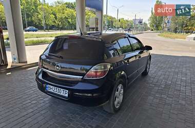 Хэтчбек Opel Astra 2008 в 