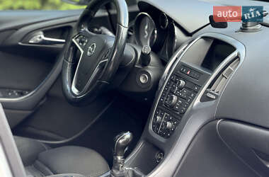 Універсал Opel Astra 2015 в 