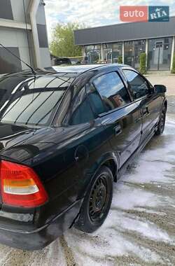 Седан Opel Astra 2008 в 