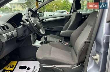 Универсал Opel Astra 2009 в 
