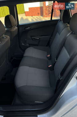 Универсал Opel Astra 2008 в 