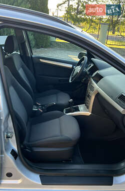 Универсал Opel Astra 2008 в 