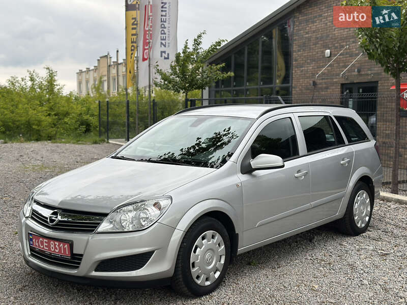 Універсал Opel Astra 2009 в Вінниці