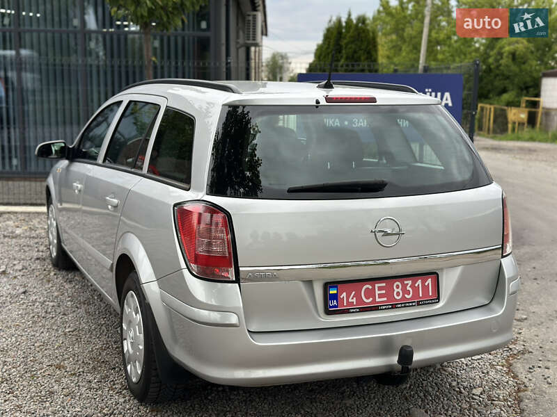 Універсал Opel Astra 2009 в Вінниці