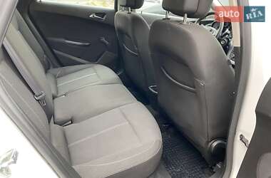 Универсал Opel Astra 2014 в 