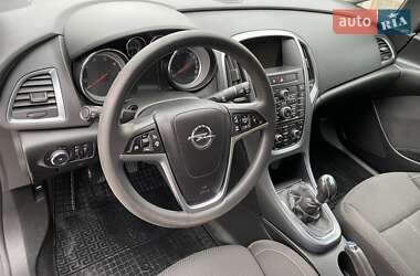 Универсал Opel Astra 2014 в 