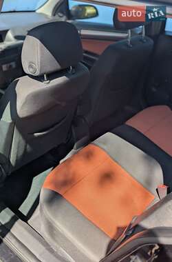 Універсал Opel Astra 2005 в 