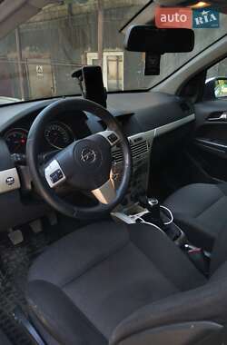 Универсал Opel Astra 2008 в 