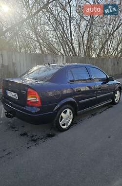 Седан Opel Astra 2000 в 