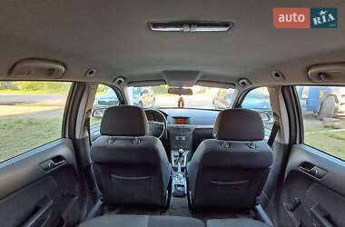 Универсал Opel Astra 2005 в 