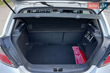 Хетчбек Opel Astra 2009 в 
