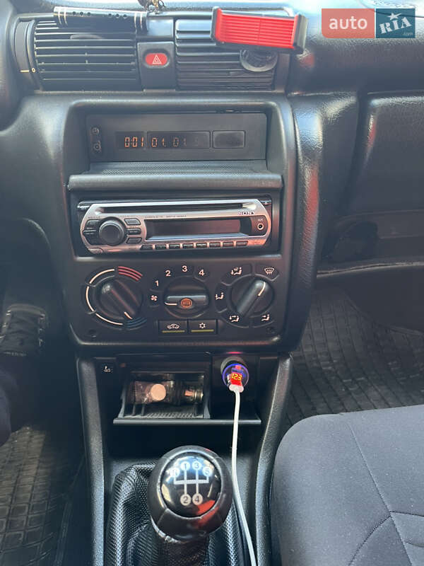 Седан Opel Astra 1996 в Тернополе