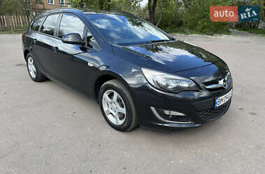 Універсал Opel Astra 2013 в 
