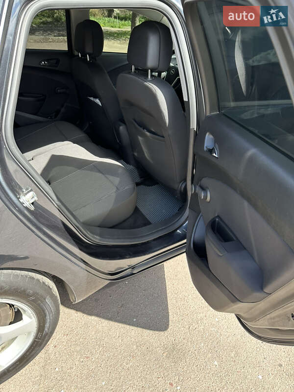 Универсал Opel Astra 2013 в Конотопе