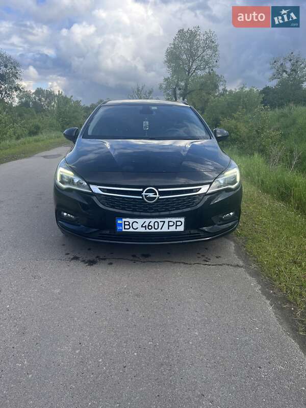 Универсал Opel Astra 2017 в 
