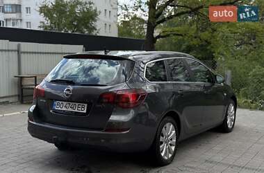 Універсал Opel Astra 2011 в 