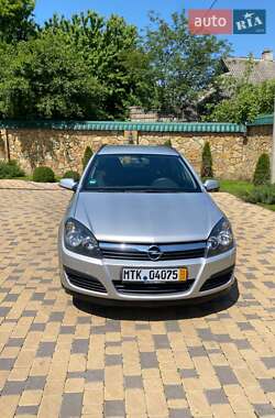 Универсал Opel Astra 2006 в Могилев-Подольске