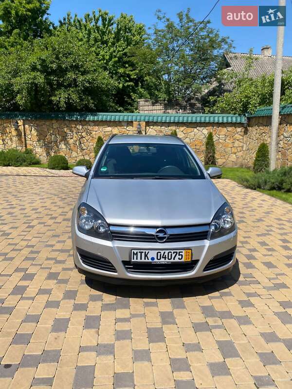 Универсал Opel Astra 2006 в 