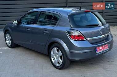 Хетчбек Opel Astra 2008 в 