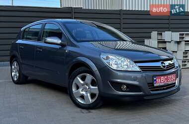 Хетчбек Opel Astra 2008 в 