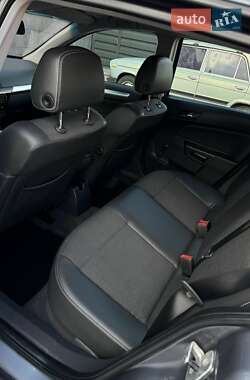 Хетчбек Opel Astra 2008 в 